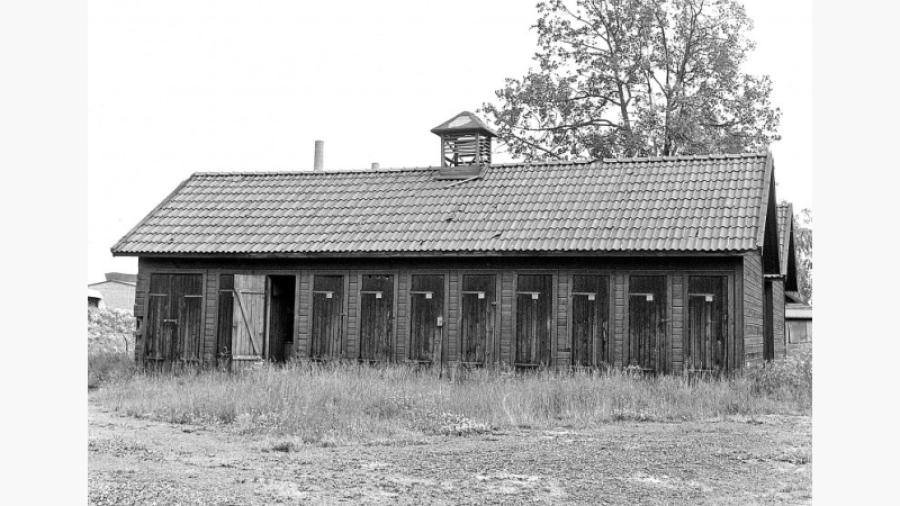 [http://www.bygdeband.se/sverige/gavleborgs-lan/hofors/hofors/storgatan-n-hofors/bild/481644/](2015-12-23)